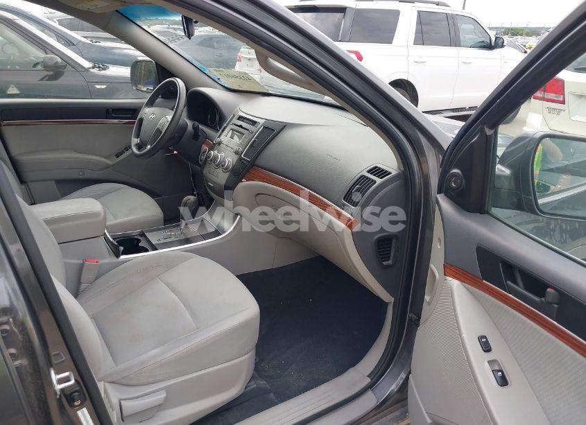 Photo 5 of 2010 Hyundai Veracruz GLS (VIN KM8NU4CC1AU133279)