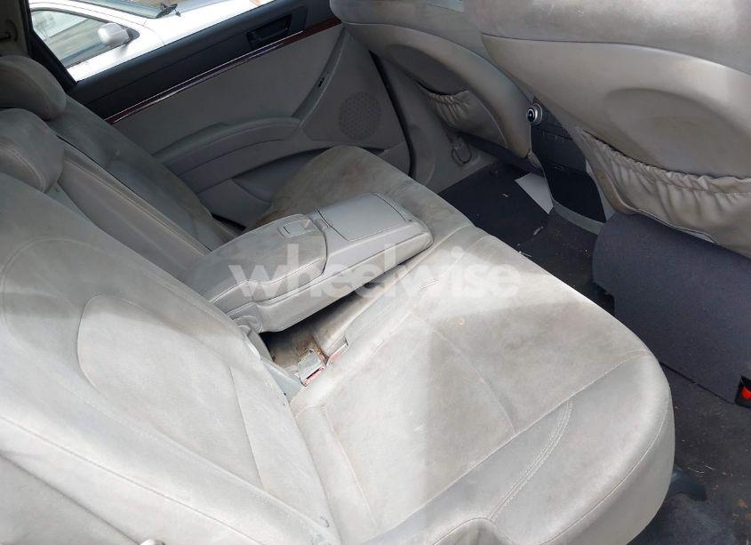 Photo 8 of 2010 Hyundai Veracruz GLS (VIN KM8NU4CC5AU111124)