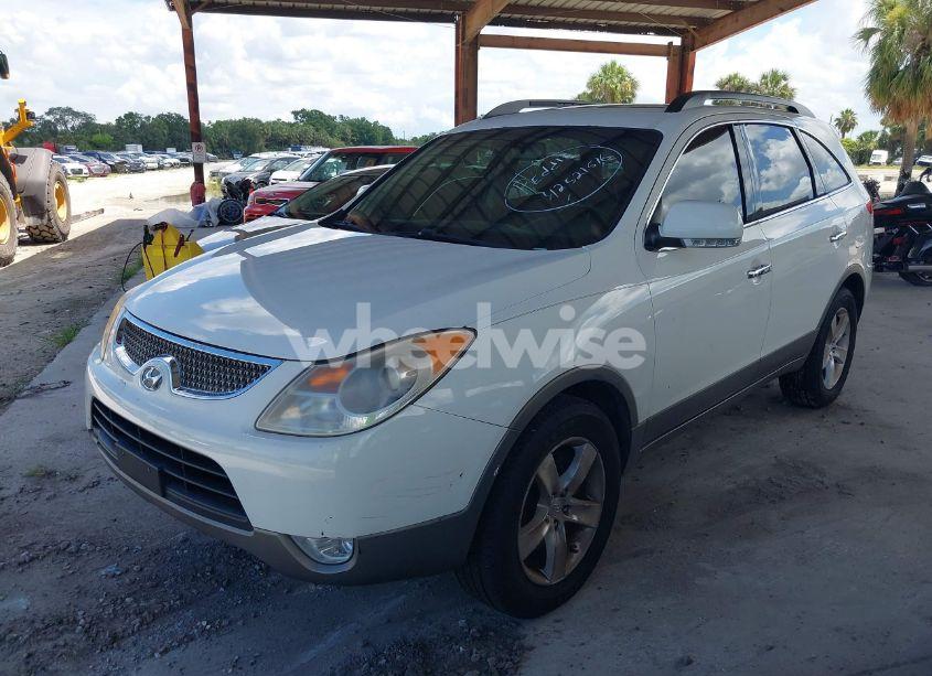 Photo 2 of 2011 Hyundai Veracruz LIMITED (VIN KM8NU4CCXBU165990)