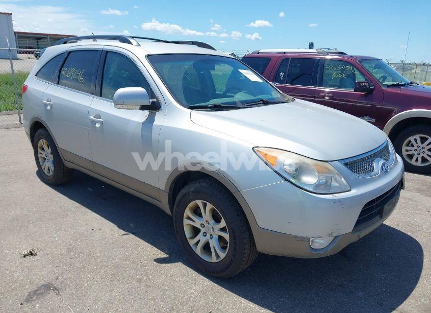 2011 Hyundai Veracruz GLS (VIN KM8NUDCC1BU170592) main photo