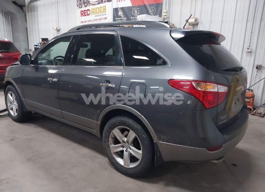 Photo 3 of 2010 Hyundai Veracruz LIMITED (VIN KM8NUDCC4AU135656)