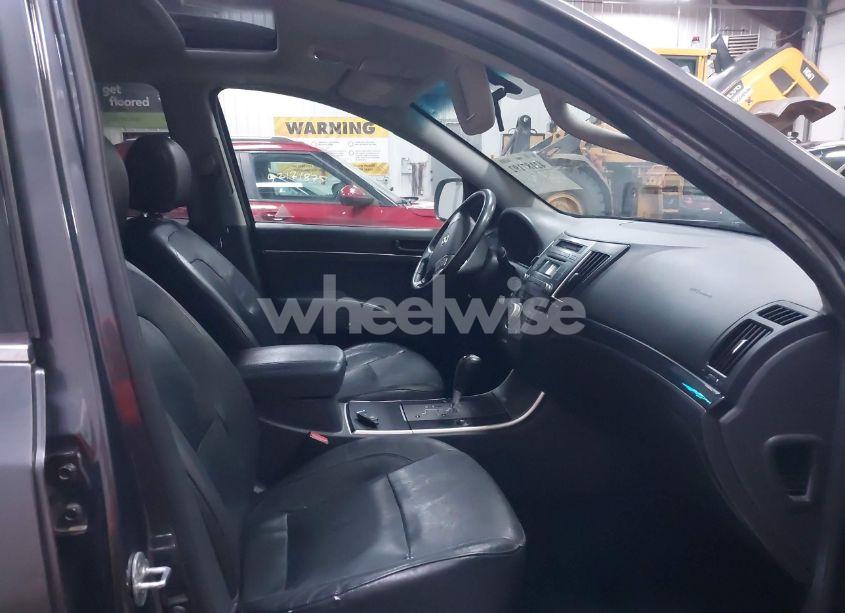 Photo 5 of 2010 Hyundai Veracruz LIMITED (VIN KM8NUDCC4AU135656)