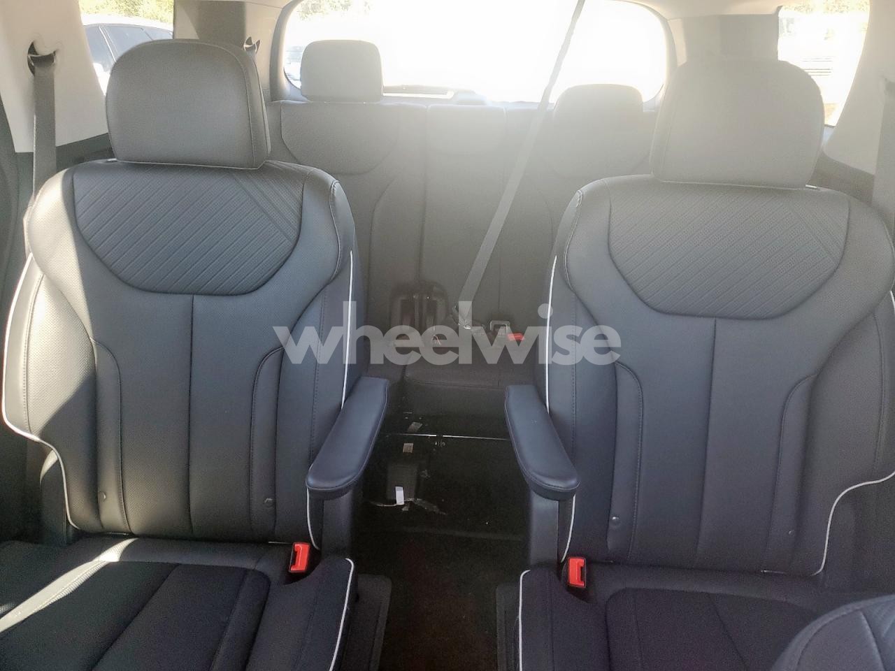 Photo 10 of 2025 HYUNDAI PALISADE SEL (VIN KM8R2DGE1SU903758)