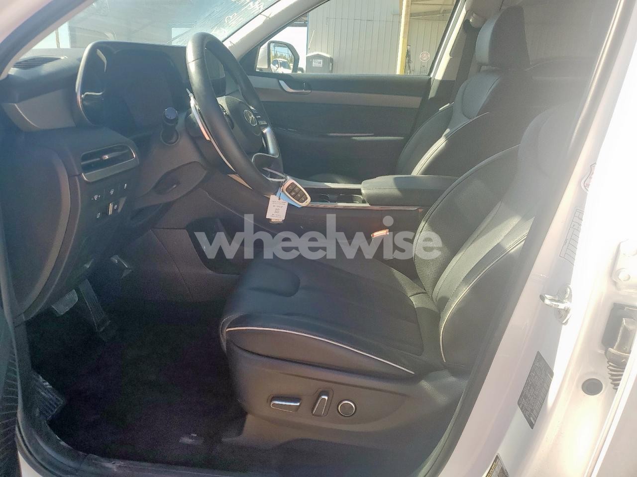 Photo 7 of 2025 HYUNDAI PALISADE SEL (VIN KM8R2DGE1SU903758)