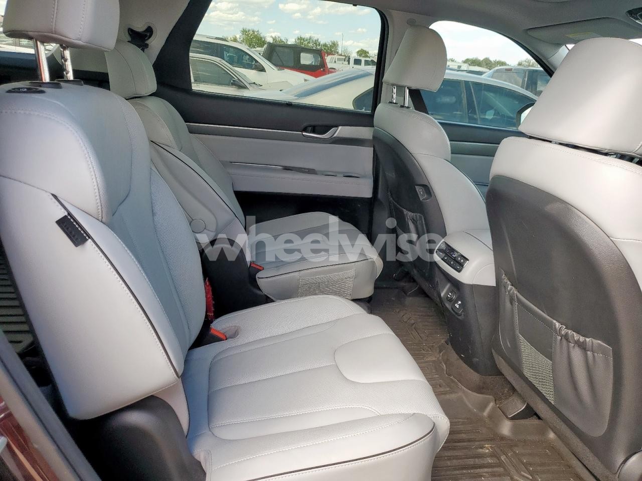 Photo 11 of 2025 HYUNDAI PALISADE SEL PREMIUM (VIN KM8R44GE3SU829351)