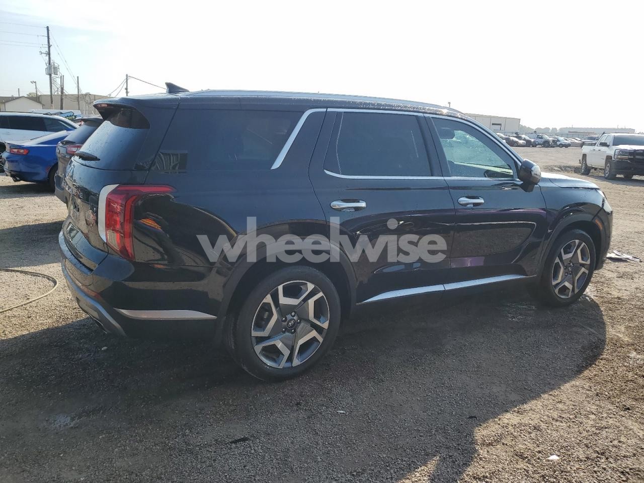Photo 3 of 2025 HYUNDAI PALISADE SEL PREMIUM (VIN KM8R44GE8SU942325)