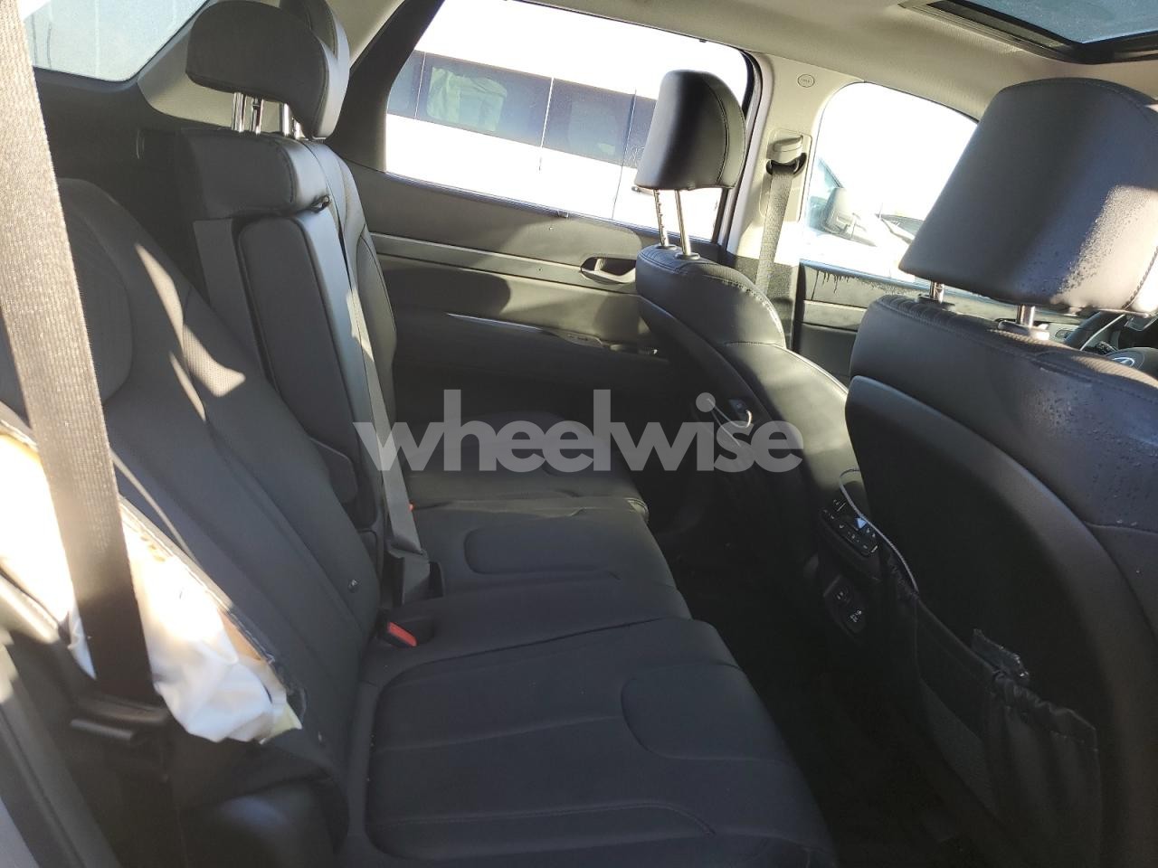 Photo 10 of 2025 HYUNDAI PALISADE SEL PREMIUM (VIN KM8R4DGE6SU913857)