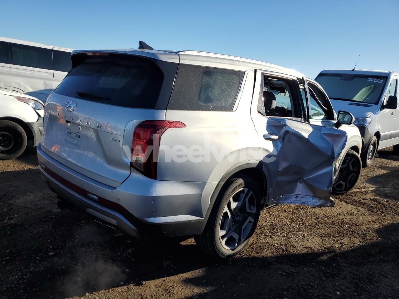 Photo 3 of 2025 HYUNDAI PALISADE SEL PREMIUM (VIN KM8R4DGE6SU913857)