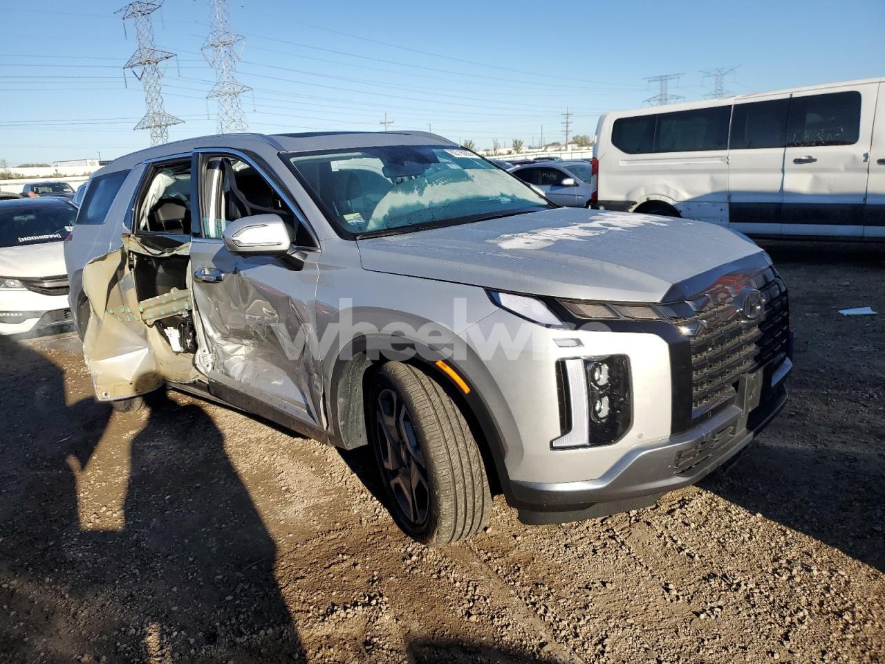 Photo 4 of 2025 HYUNDAI PALISADE SEL PREMIUM (VIN KM8R4DGE6SU913857)