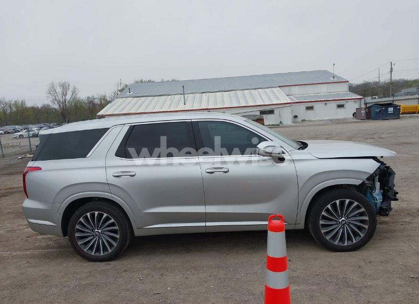Photo 13 of 2024 Hyundai Palisade CALLIGRAPHY (VIN KM8R74GEXRU771451)
