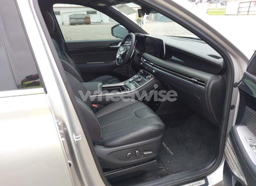 Photo 5 of 2024 Hyundai Palisade CALLIGRAPHY (VIN KM8R74GEXRU771451)