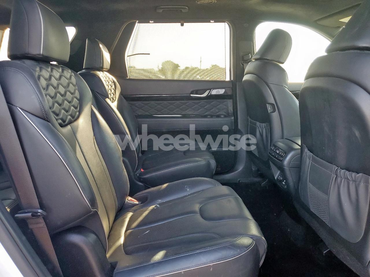 Photo 11 of 2021 HYUNDAI PALISADE CALLIGRAPHY (VIN KM8R74HE9MU256982)