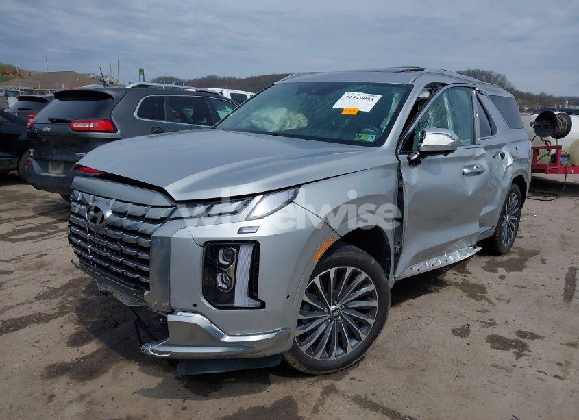 Photo 2 of 2024 Hyundai Palisade CALLIGRAPHY (VIN KM8R7DGE9RU692725)