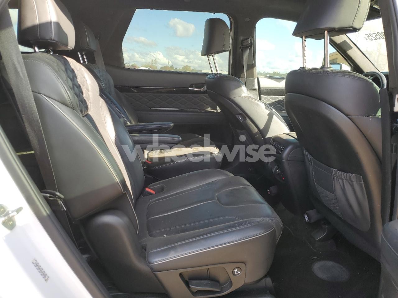 Photo 11 of 2021 HYUNDAI PALISADE CALLIGRAPHY (VIN KM8R7DHE4MU192382)