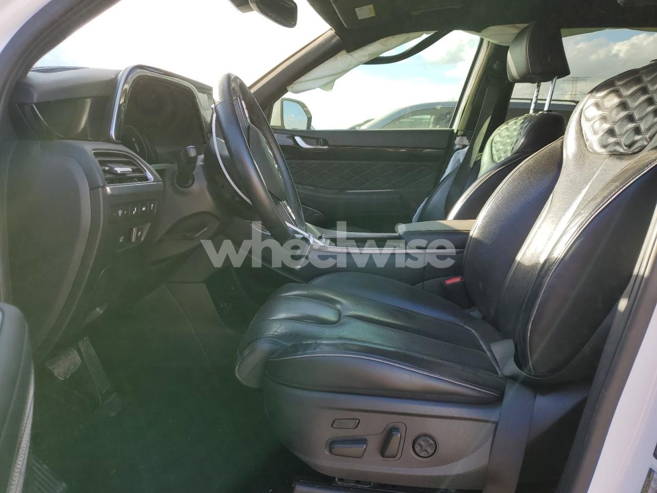 Photo 7 of 2021 HYUNDAI PALISADE CALLIGRAPHY (VIN KM8R7DHE4MU192382)