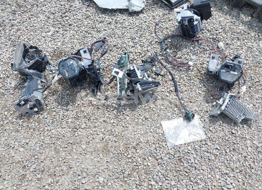 Photo 16 of 2022 Hyundai Santa FE HYBRID LIMITED (VIN KM8S5DA11NU016356)