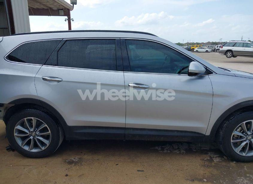 Photo 13 of 2017 Hyundai Santa FE SE (VIN KM8SM4HF4HU241170)