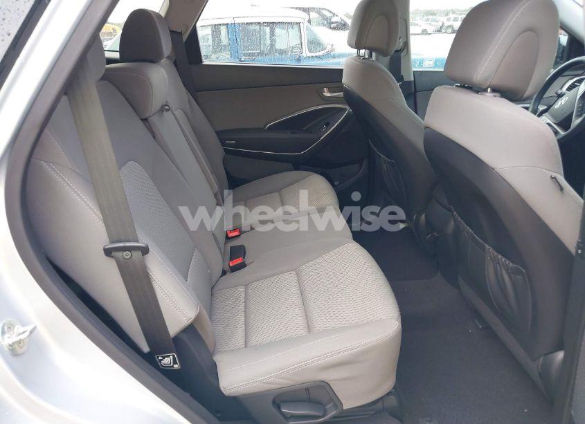 Photo 8 of 2017 Hyundai Santa FE SE (VIN KM8SM4HF4HU241170)