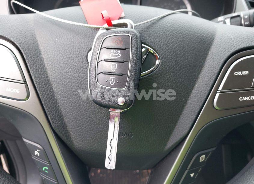 Photo 11 of 2017 Hyundai Santa FE SE (VIN KM8SM4HF5HU236477)