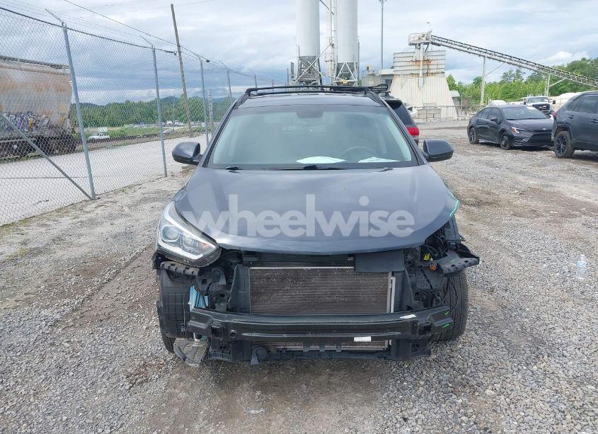 Photo 12 of 2018 Hyundai Santa FE SE (VIN KM8SM4HF8JU271035)