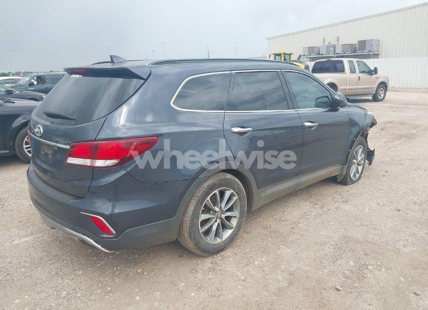 Photo 4 of 2017 Hyundai Santa FE SE (VIN KM8SM4HFXHU242923)