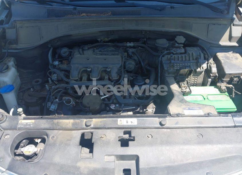 Photo 10 of 2016 Hyundai Santa FE SE (VIN KM8SMDHF0GU155983)