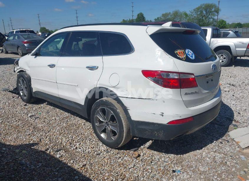 Photo 3 of 2016 Hyundai Santa FE SE (VIN KM8SMDHF1GU143079)