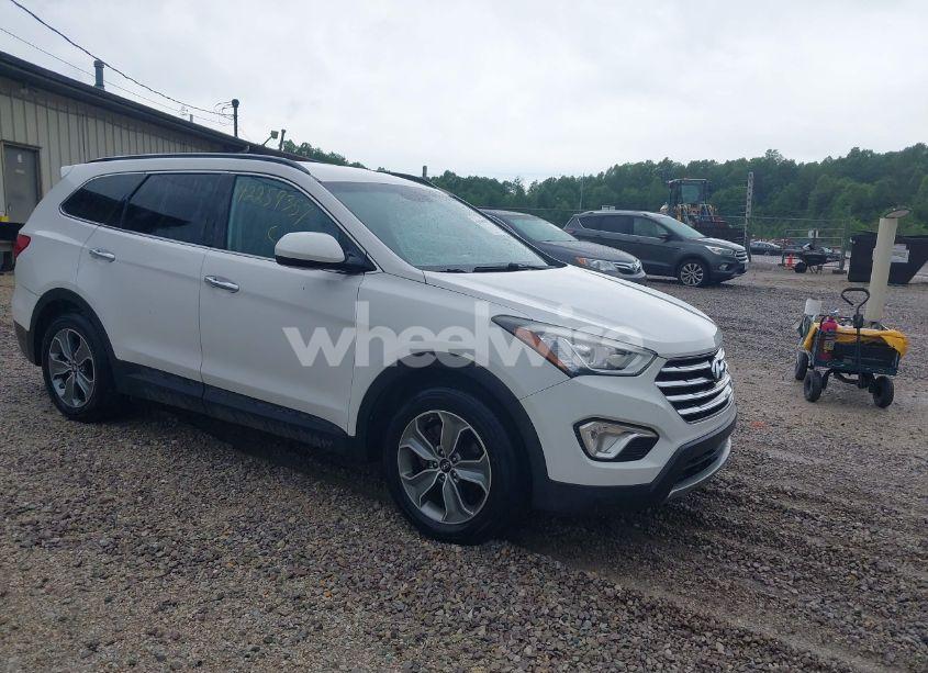 2016 Hyundai Santa FE SE (VIN KM8SMDHF4GU144534) main photo