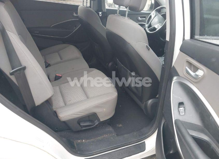 Photo 8 of 2016 Hyundai Santa FE SE (VIN KM8SMDHF4GU144534)