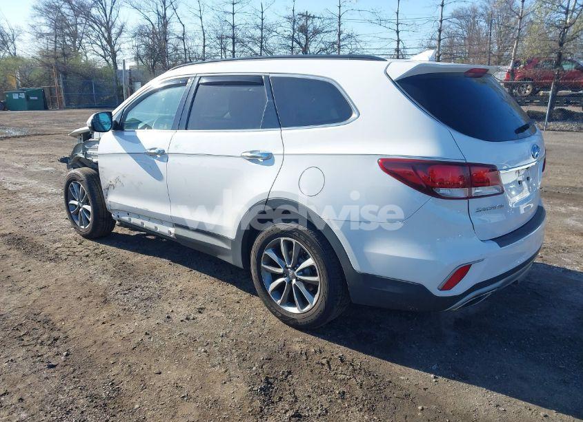 Photo 3 of 2017 Hyundai Santa FE SE (VIN KM8SMDHF5HU257085)