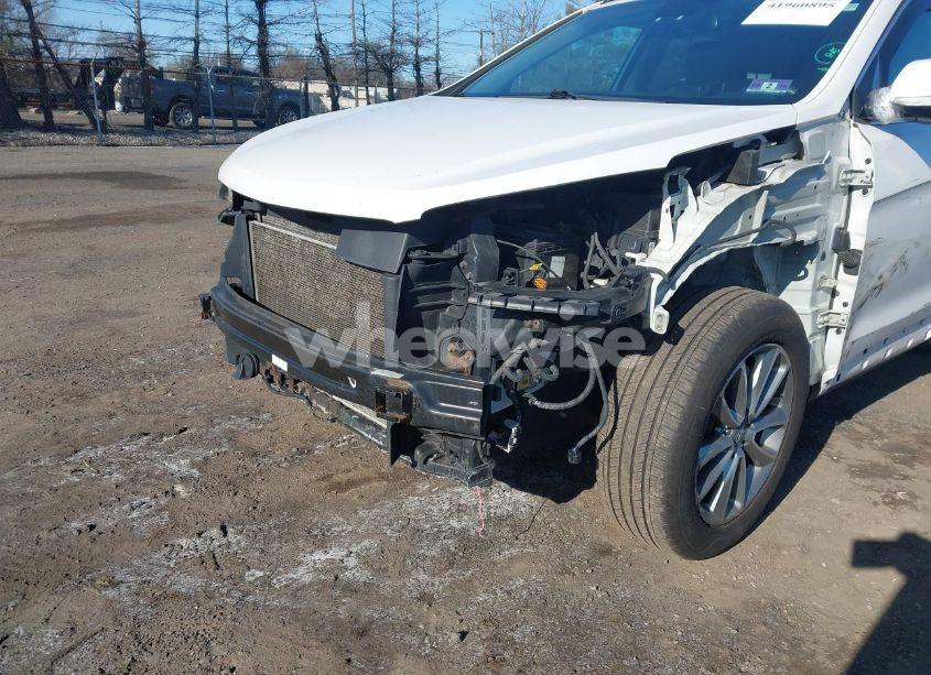 Photo 6 of 2017 Hyundai Santa FE SE (VIN KM8SMDHF5HU257085)