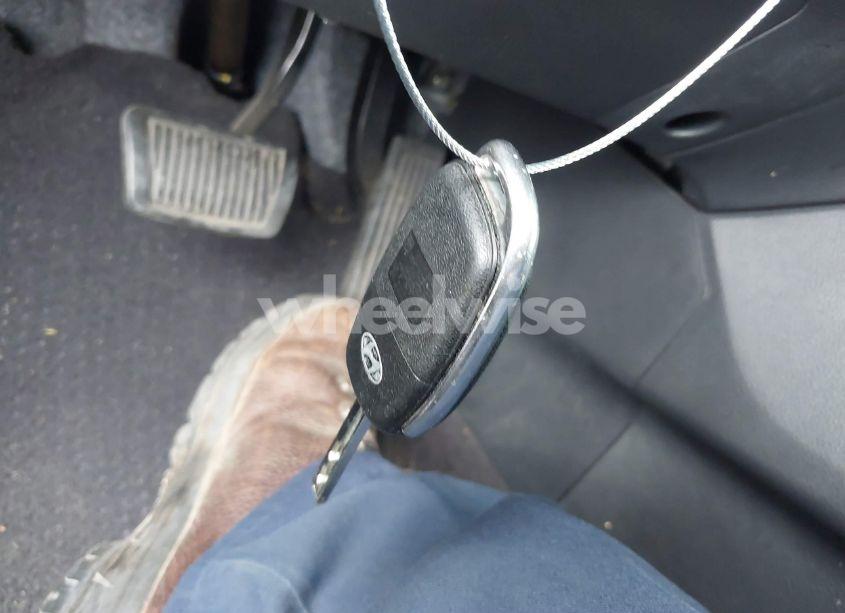 Photo 11 of 2017 Hyundai Santa FE SE (VIN KM8SMDHF9HU205507)