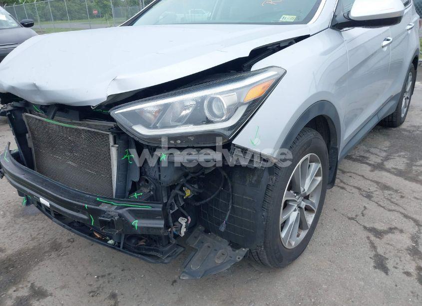 Photo 6 of 2017 Hyundai Santa FE SE (VIN KM8SMDHF9HU205507)