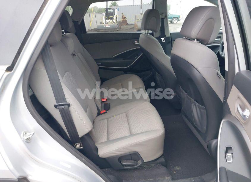 Photo 8 of 2017 Hyundai Santa FE SE (VIN KM8SMDHF9HU205507)