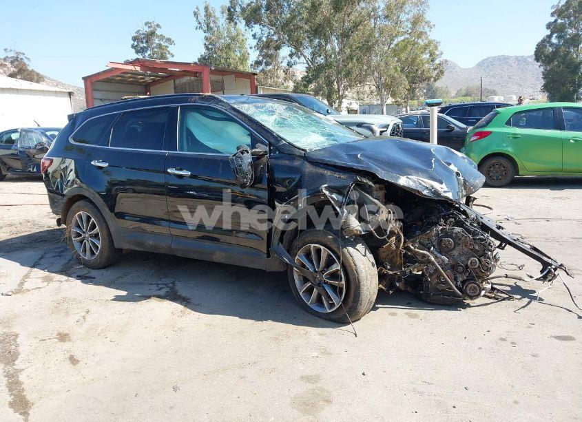 2017 Hyundai Santa FE SE (VIN KM8SMDHF9HU212134) main photo