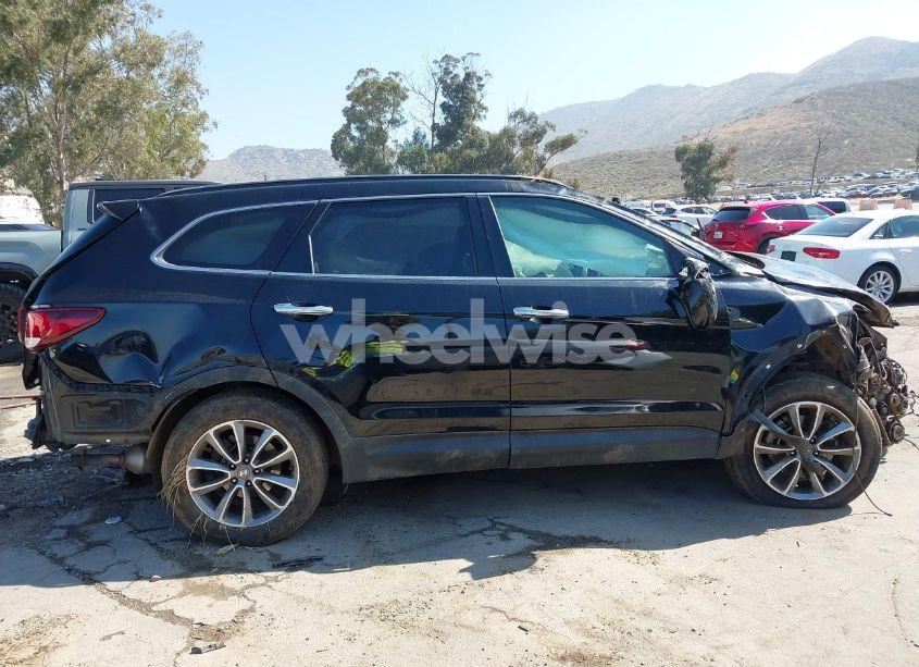 Photo 12 of 2017 Hyundai Santa FE SE (VIN KM8SMDHF9HU212134)