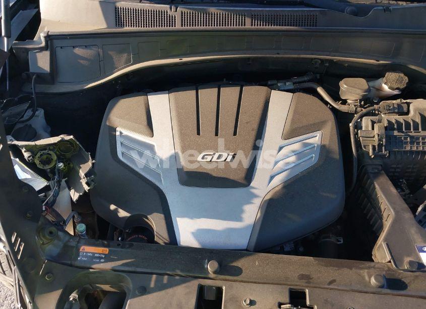 Photo 10 of 2017 Hyundai Santa FE SE (VIN KM8SMDHFXHU218458)