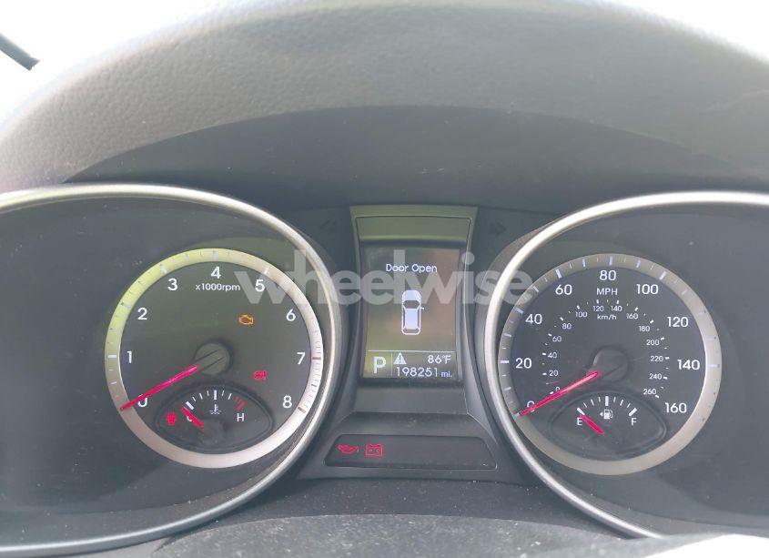 Photo 7 of 2013 Hyundai Santa FE GLS (VIN KM8SN4HF0DU029566)