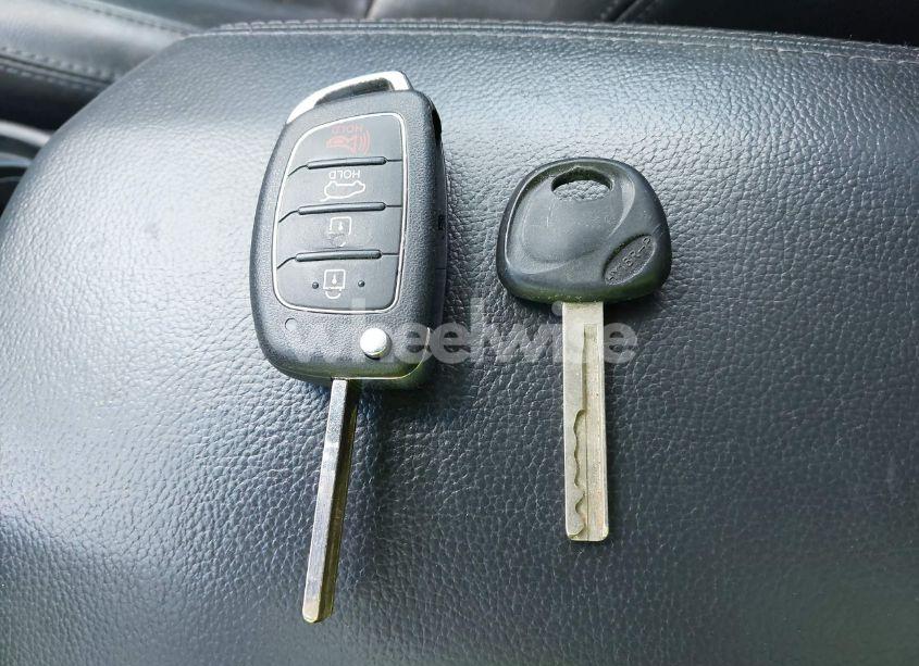 Photo 11 of 2013 Hyundai Santa FE GLS (VIN KM8SN4HF7DU027247)