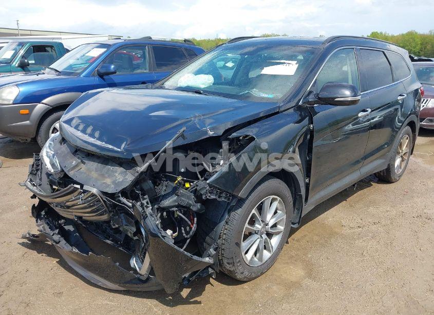 Photo 2 of 2017 Hyundai Santa FE SE (VIN KM8SNDHF8HU254372)