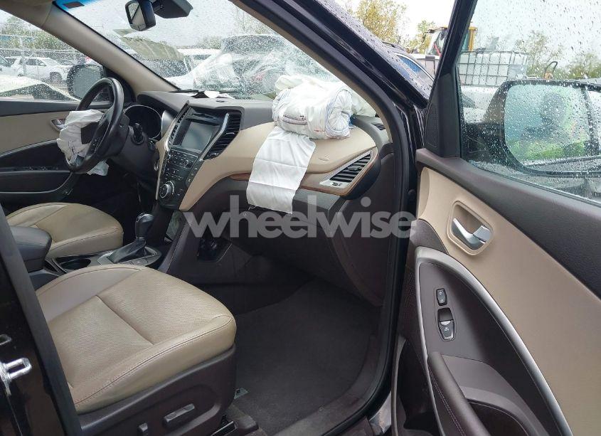 Photo 5 of 2017 Hyundai Santa FE SE (VIN KM8SNDHF8HU254372)