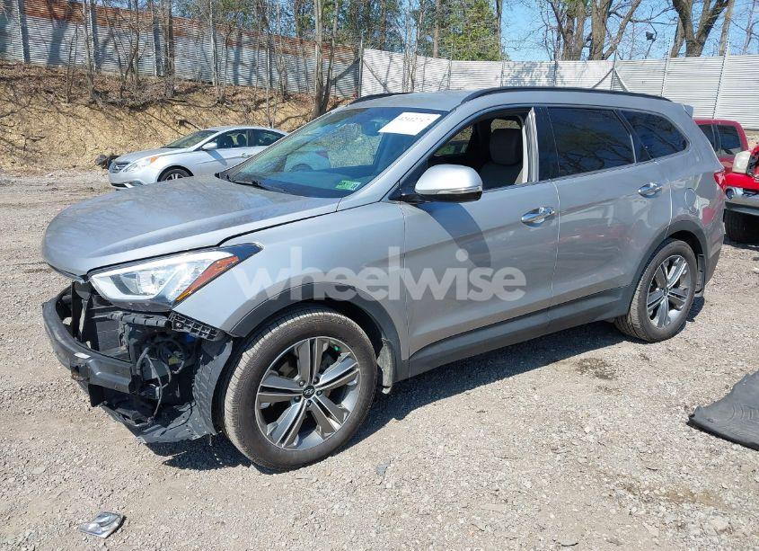 Photo 2 of 2015 Hyundai Santa FE GLS (VIN KM8SNDHFXFU092676)