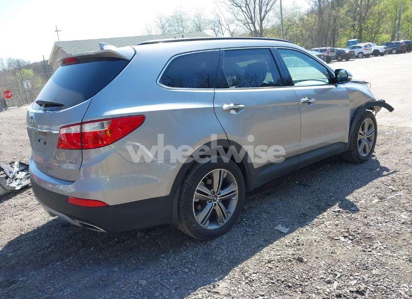 Photo 4 of 2015 Hyundai Santa FE GLS (VIN KM8SNDHFXFU092676)