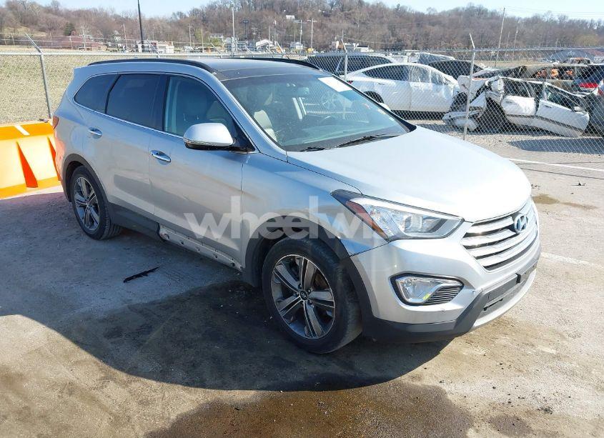 2016 Hyundai Santa FE SE (VIN KM8SR4HF5GU156788) main photo