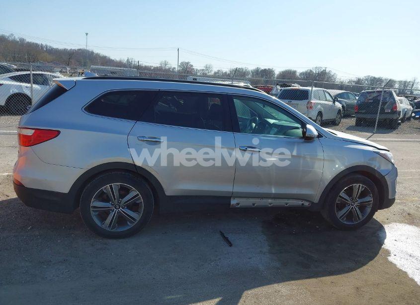 Photo 13 of 2016 Hyundai Santa FE SE (VIN KM8SR4HF5GU156788)