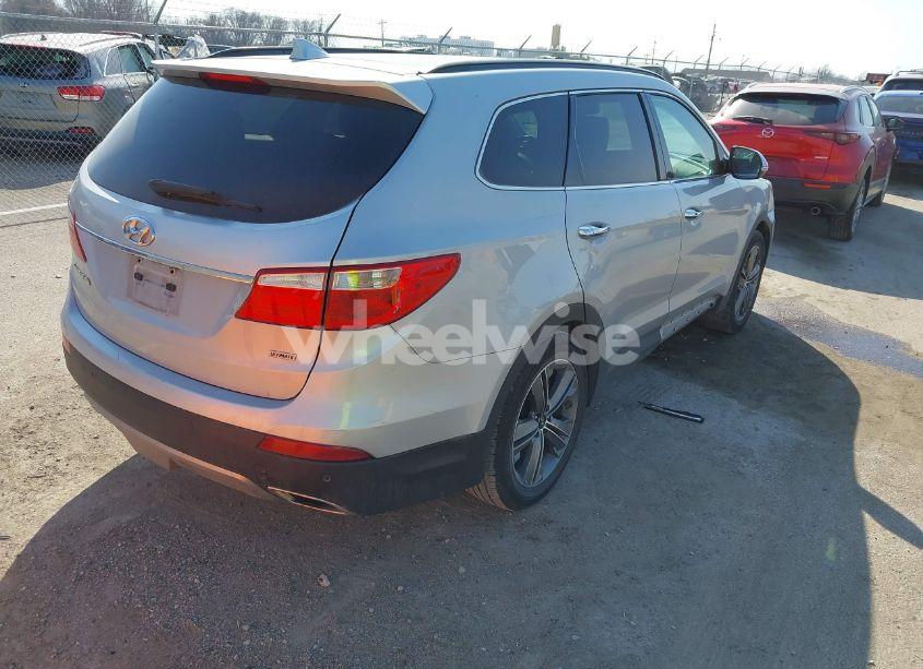 Photo 4 of 2016 Hyundai Santa FE SE (VIN KM8SR4HF5GU156788)