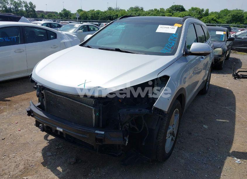 Photo 2 of 2018 Hyundai Santa FE SE ULTIMATE (VIN KM8SR4HF6JU265039)