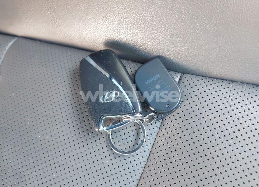 Photo 11 of 2017 Hyundai Santa FE LIMITED ULTIMATE (VIN KM8SRDHF3HU251531)