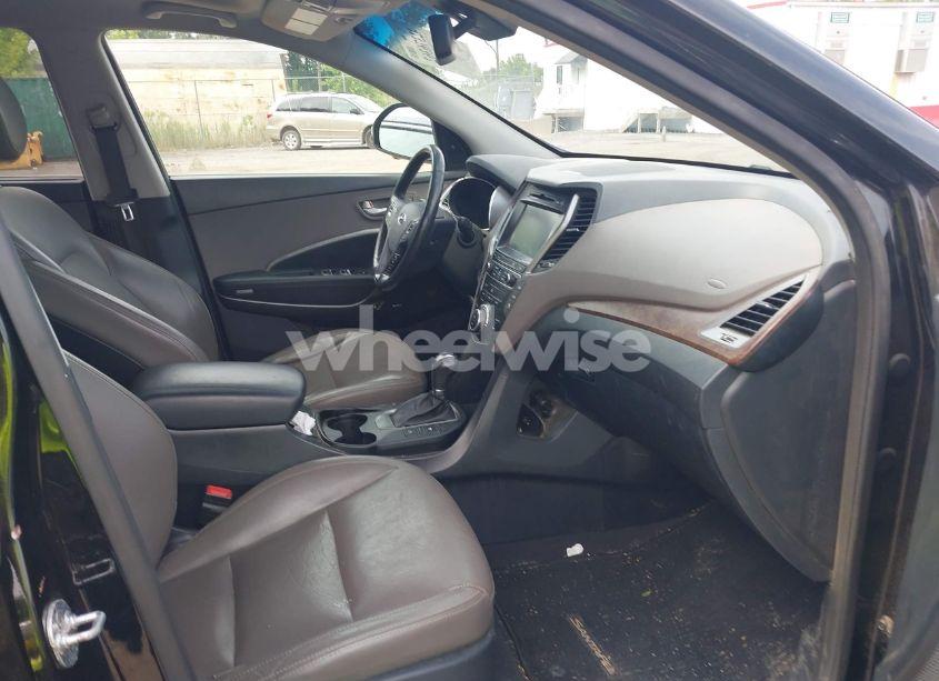 Photo 5 of 2017 Hyundai Santa FE (VIN KM8SRDHF5HU202038)