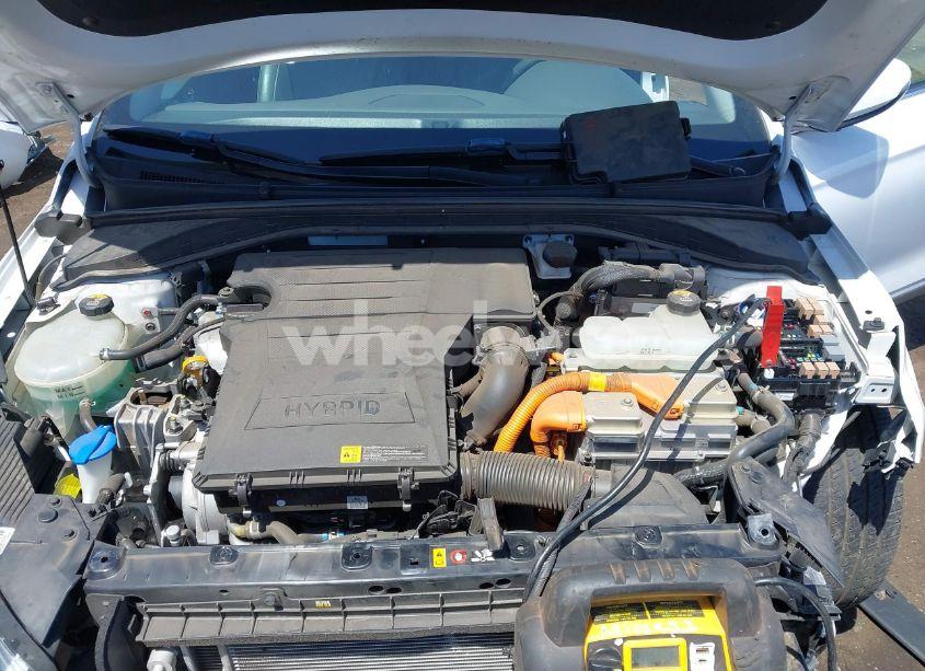 Photo 10 of 2019 Hyundai Ioniq HYBRID LIMITED (VIN KMHC05LC0KU121182)